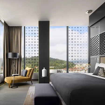 Intercontinental - By Ihg Готель 5*