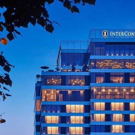 Intercontinental - By Ihg Готель