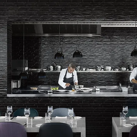 Intercontinental - By Ihg Готель 5*