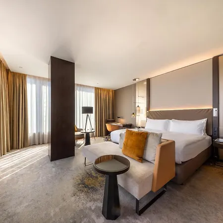 Intercontinental - By Ihg Hotel 5*