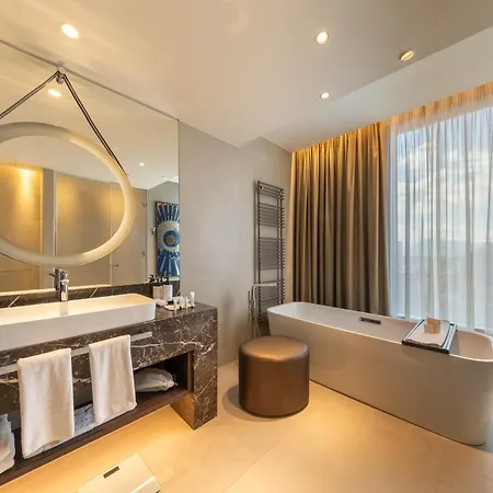 Hotel Intercontinental - By Ihg