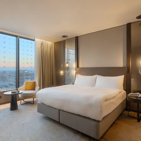 מלון Intercontinental - By Ihg 5*