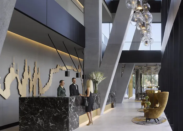 Intercontinental - By Ihg Hotel 5*