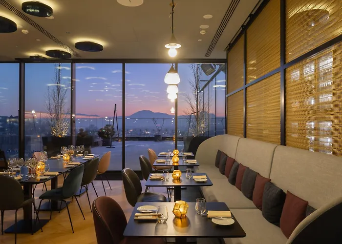 Intercontinental - By Ihg 5*