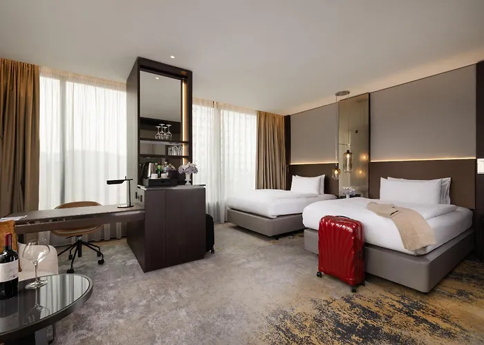 Intercontinental - By Ihg Szálloda 5*