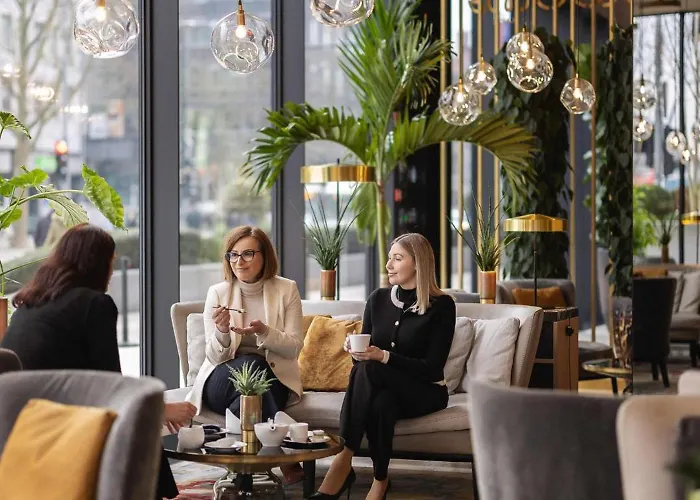 Intercontinental - By Ihg 5*